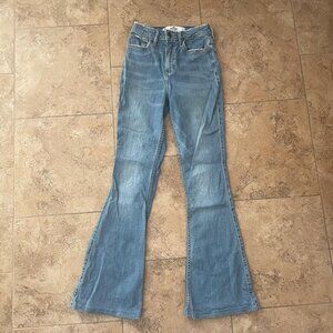 Hollister Curvy High Rise Flare w23/L31